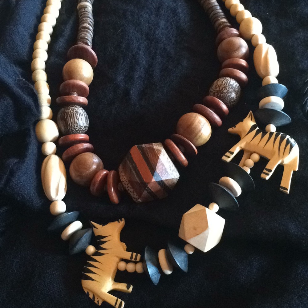 ‼️Wood Beaded necklace Lot‼️ 3/$12